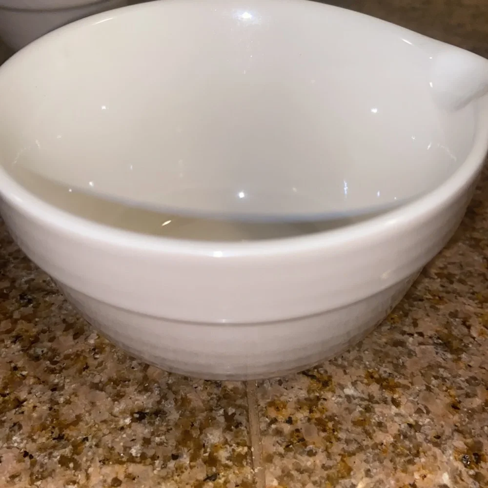 Creative Co-Op ceramic measuring cups. 1 1/2 cup, 1 cup, 1/2cup, and 1/4 cup